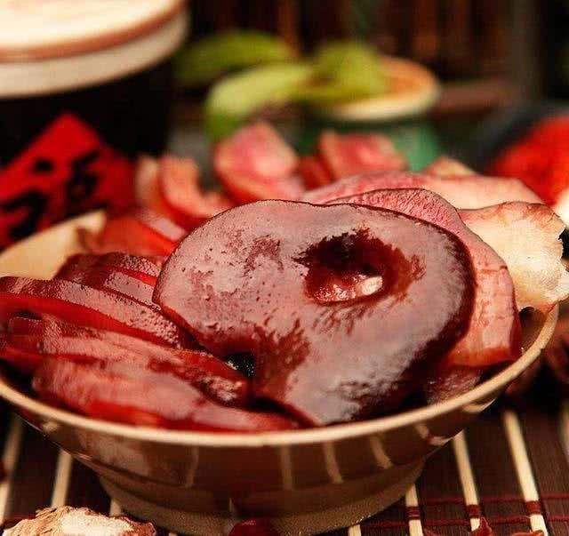 麻辣拱嘴